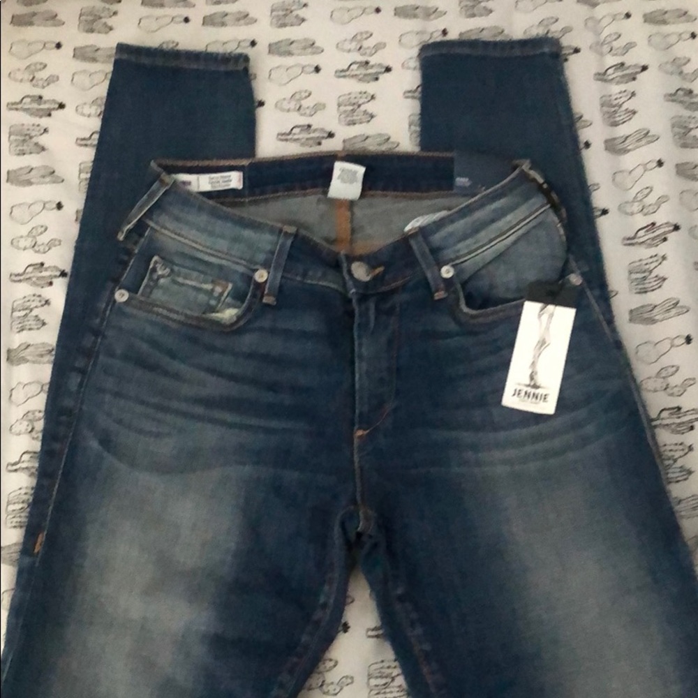 TRUE RELIGION JENNIE CURVY SKINNY
